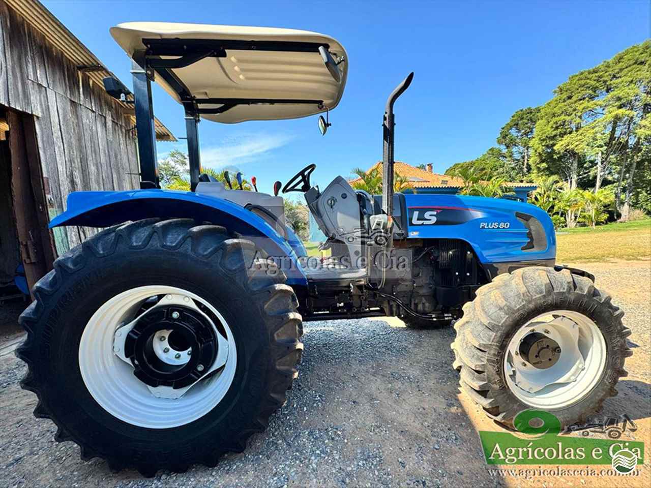 TRATOR LS TRACTOR LS PLUS 80 Tração 4x4 Agricolas e Cia RIO DAS PEDRAS SÃO PAULO SP